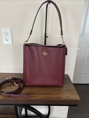 EUC Mollie Bucket Bag in Burgundy Pebbled Leather with Gold-Tone Hardware